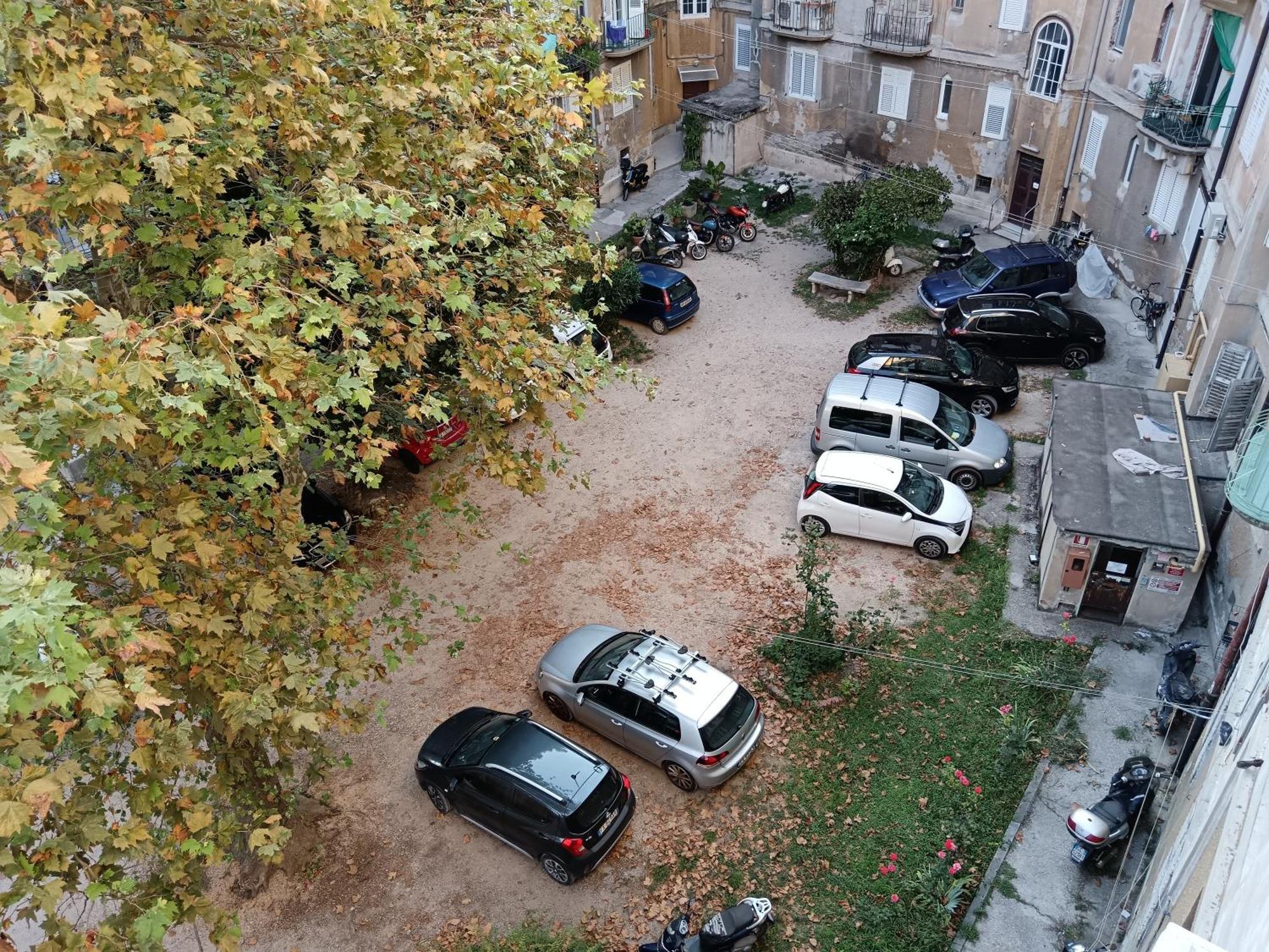 Appartamento La Chicca Di Cocco Trieste Esterno foto